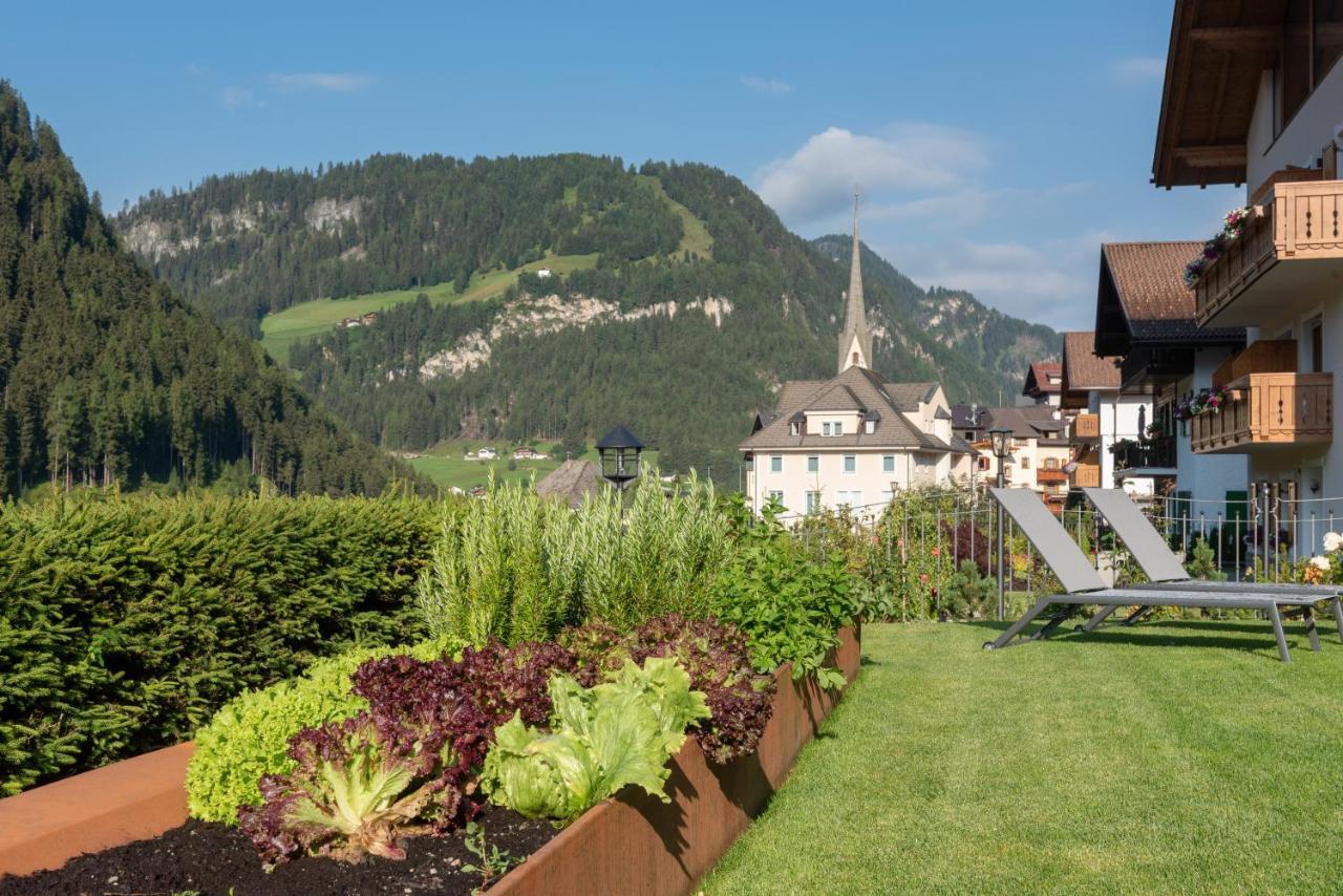 Hotel Vernel Santa Cristina Val Gardena Kültér fotó