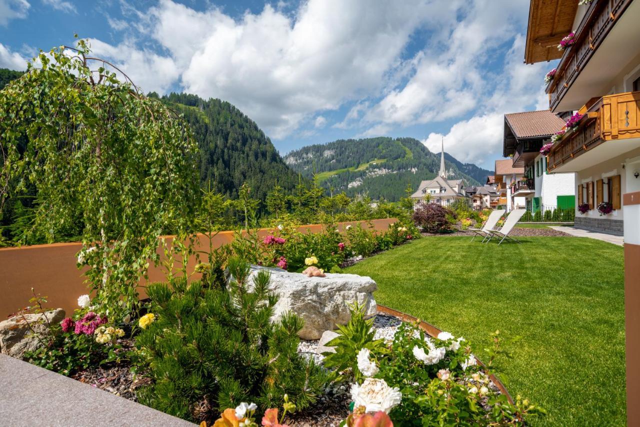 Hotel Vernel Santa Cristina Val Gardena Kültér fotó