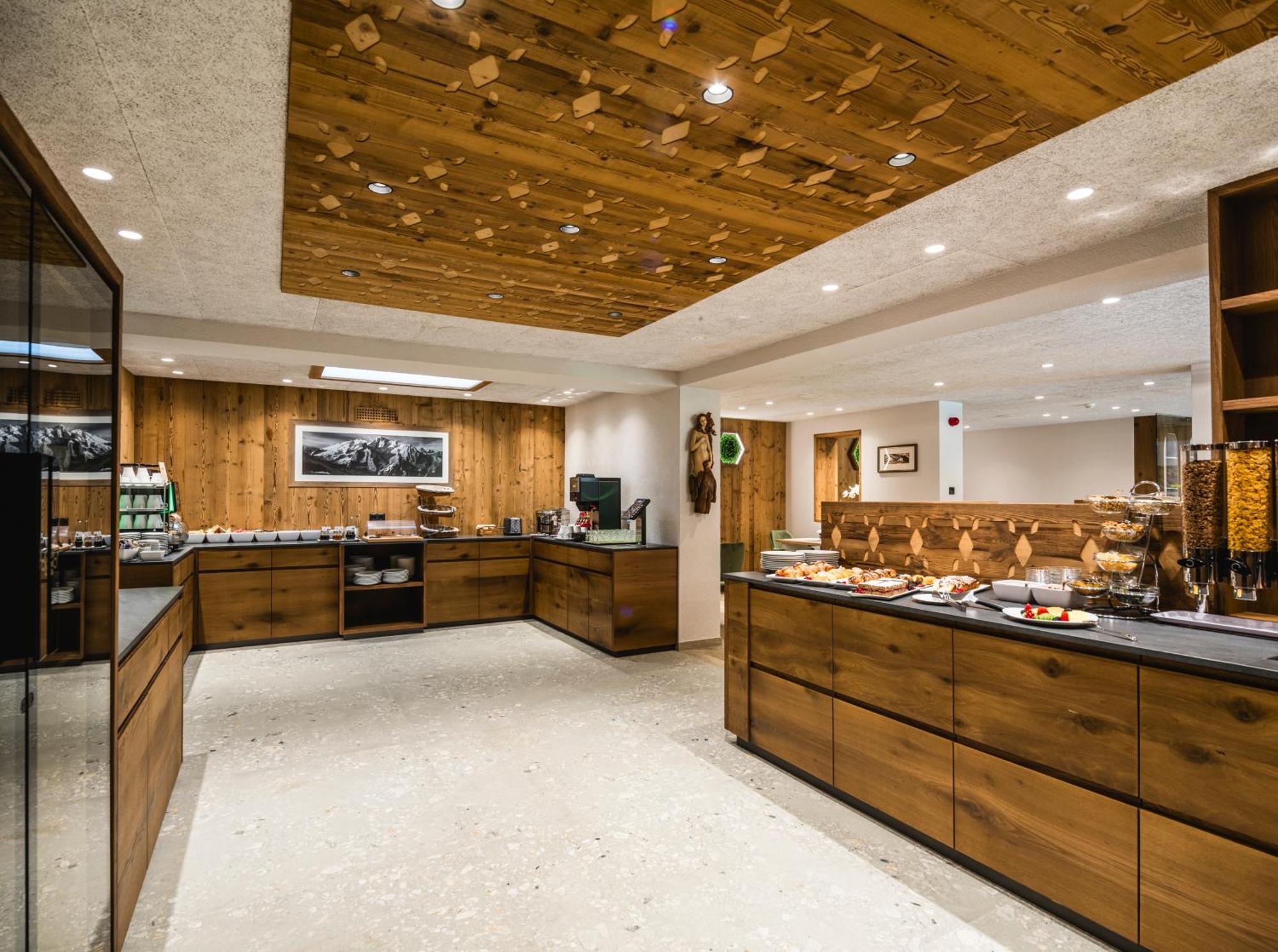 Hotel Vernel Santa Cristina Val Gardena Kültér fotó