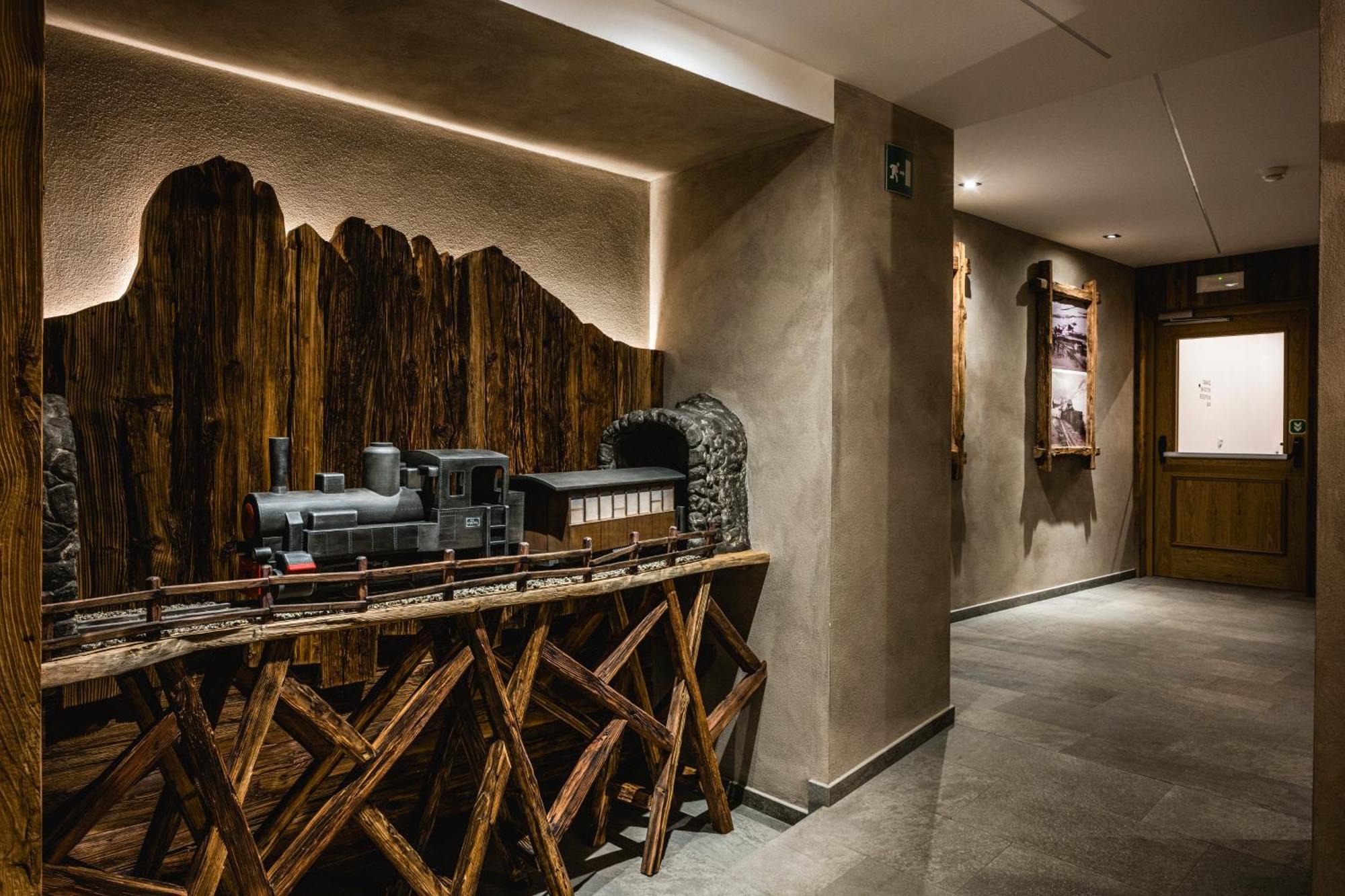 Hotel Vernel Santa Cristina Val Gardena Kültér fotó