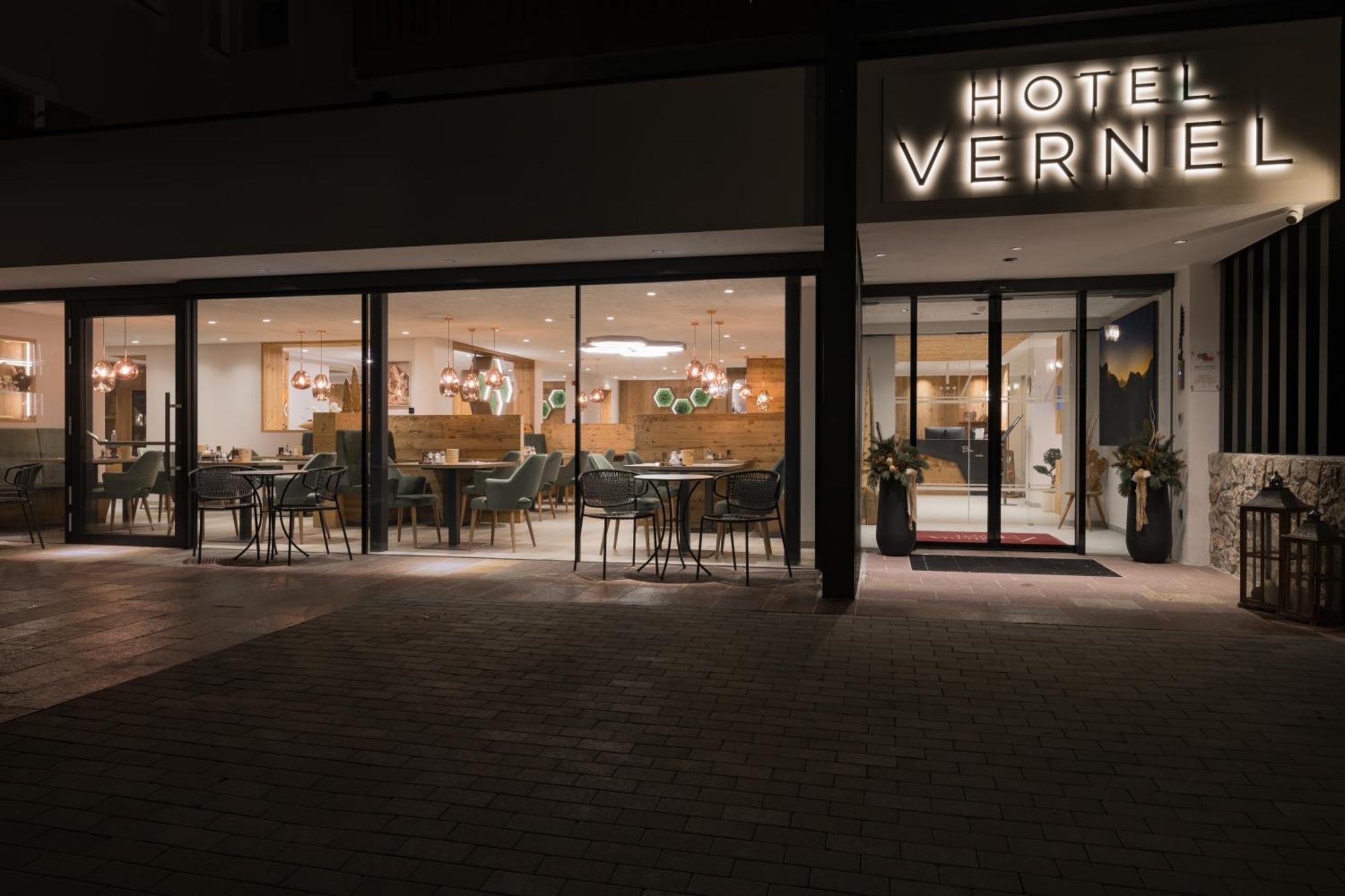 Hotel Vernel Santa Cristina Val Gardena Kültér fotó